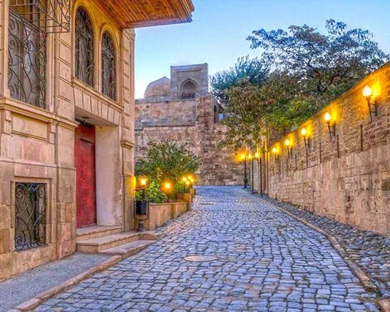 Azerbaijan – Eastern colors of Europe