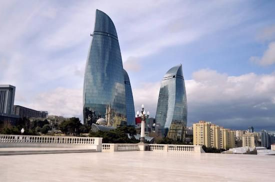 Azerbaijan – Eastern colors of Europe